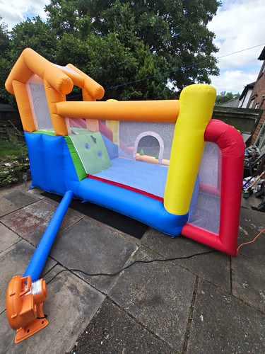 Inflatable bouncy castle - bouncy,