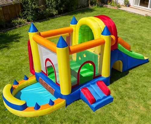 Inflatable bouncy castle in - 8,